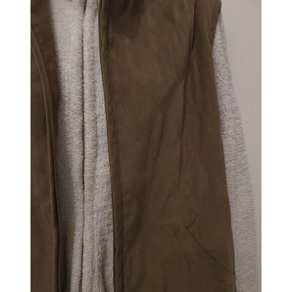 Brown Winter Layering Quilted Vest - Picture 4 of 5